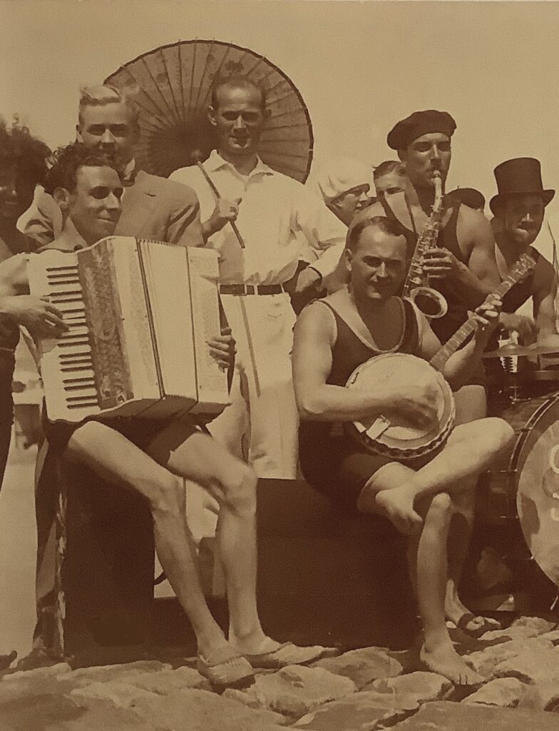 Karl Blume zusammen mit Oscar Joost and his Diamonds (Borkum 1926)