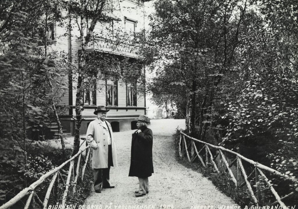 Bjørnstjerne Bjørnson (links) und Edvard Grieg (rechts), Foto von 1903